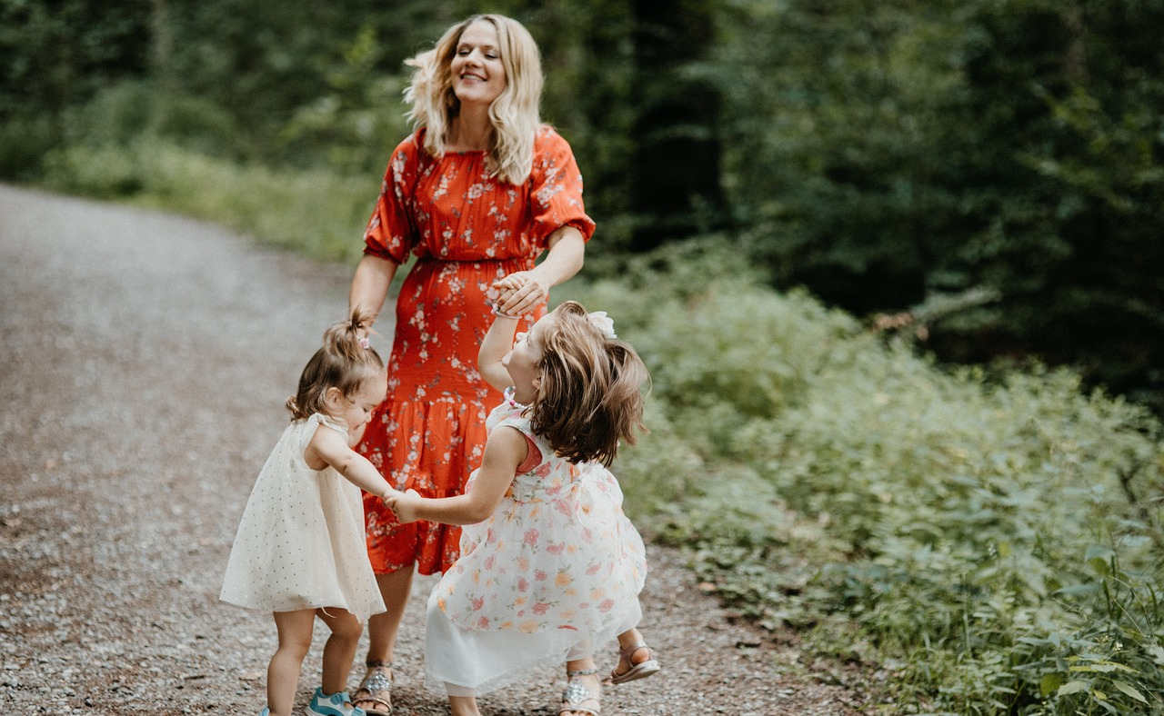 Mutter mit Kind als Symbol für Sicherheit